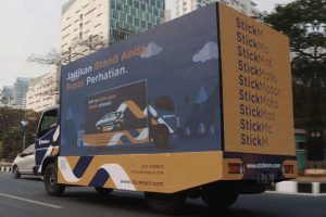 StickEarn Luncurkan StickTron, Videotron Raksasa Berjalan