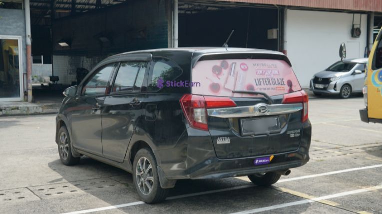 cara meningkatkan visibilitas produk dengan iklan di mobil