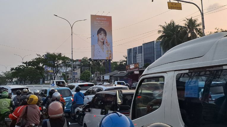 sewa billboard reklame untuk iklan