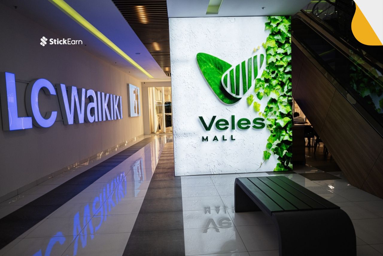 Reklame indoor adalah media iklan yang bisa Anda tempatkan di berbagai titik, seperti di dalam mall atau perkantoran. Yuk, pelajari di sini.