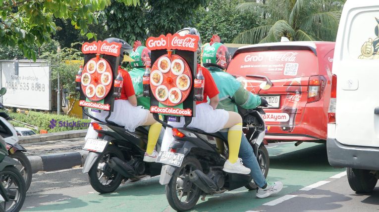 strategi pemasaran luar ruangan yang menarik