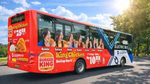 Periklanan di Bus
